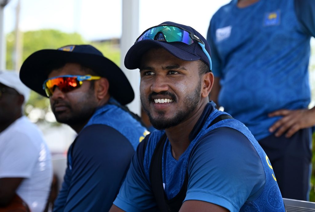 Sri Lanka opt to bat against Zimbabwe, play Madushanka and Madushan