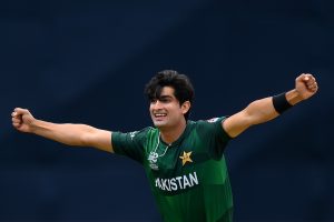 Naseem, Faheem fetch record fees at PSL's first-ever auction