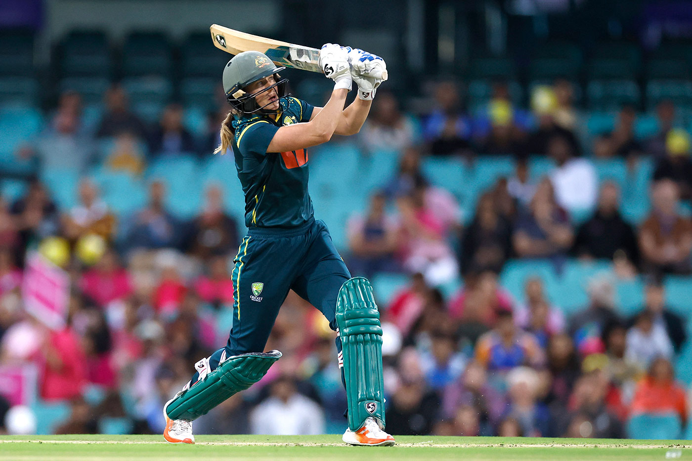 India bat first, Patil replaces Gaud, Australia recall Harris for Carey