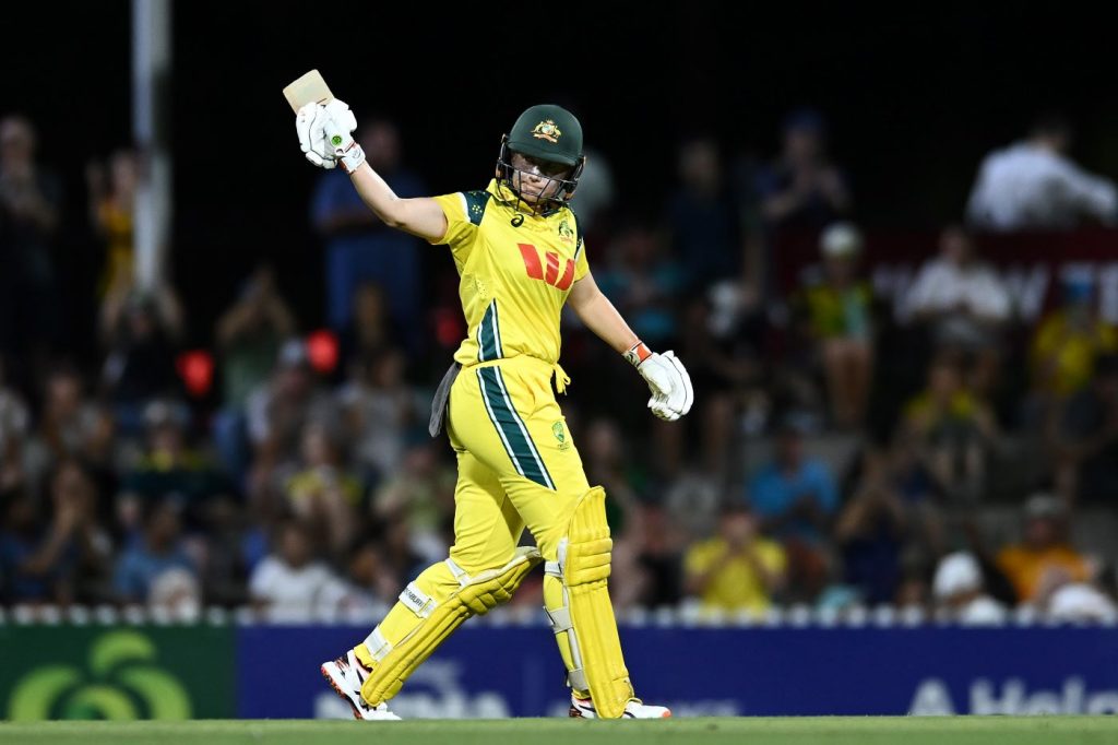 Mooney, Healy secure comprehensive victory after Australia bowlers impress
