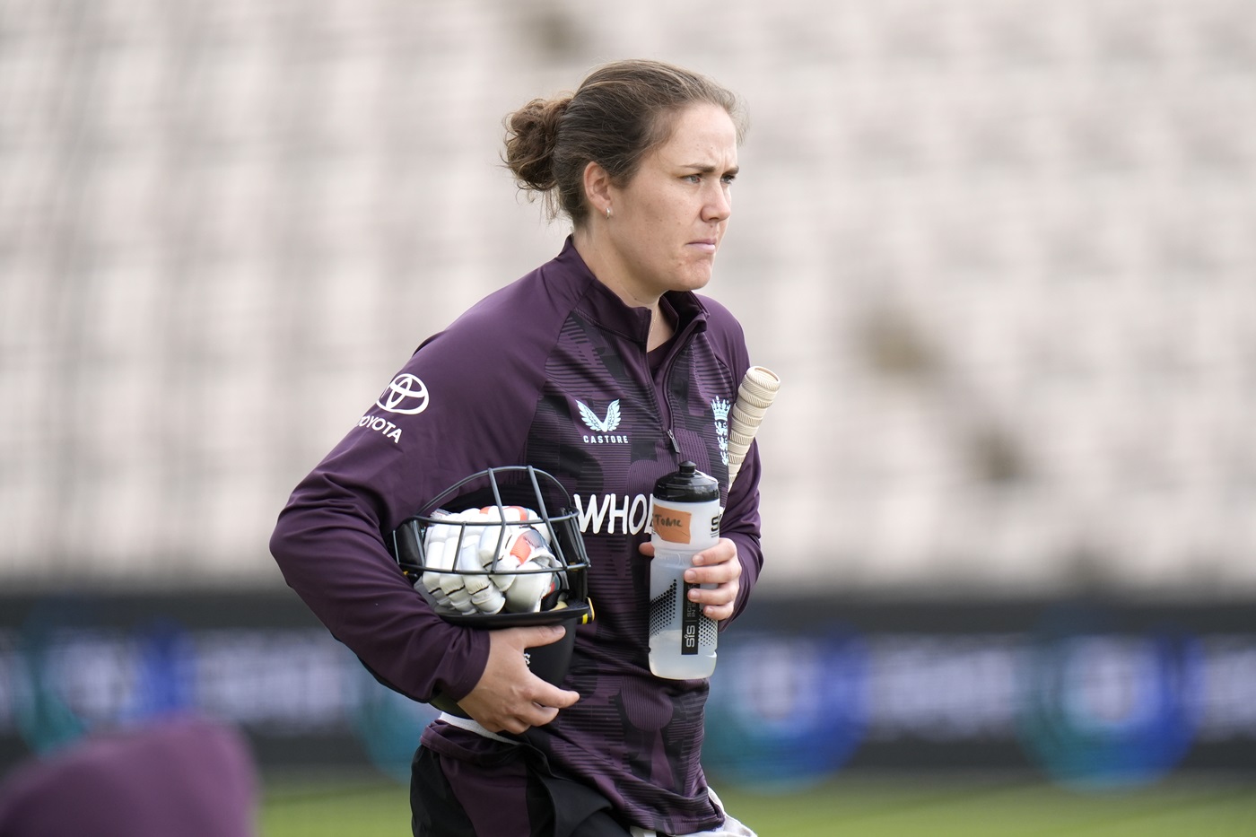 Nat Sciver-Brunt heads home from South Africa for family reasons