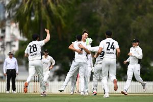 Esterhuysen, Fanning put Queensland's finals hopes in jeopardy