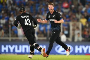 South Africa ask New Zealand to field as both sides ring in the changes