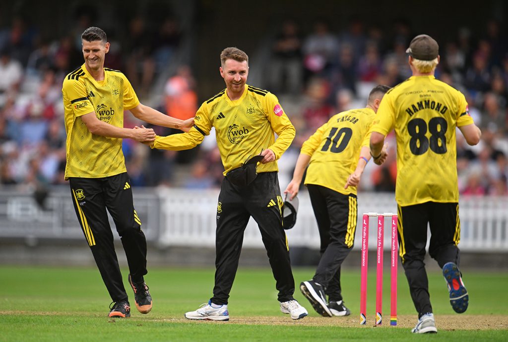 Tom Smith joins England Women as spin-bowling coach