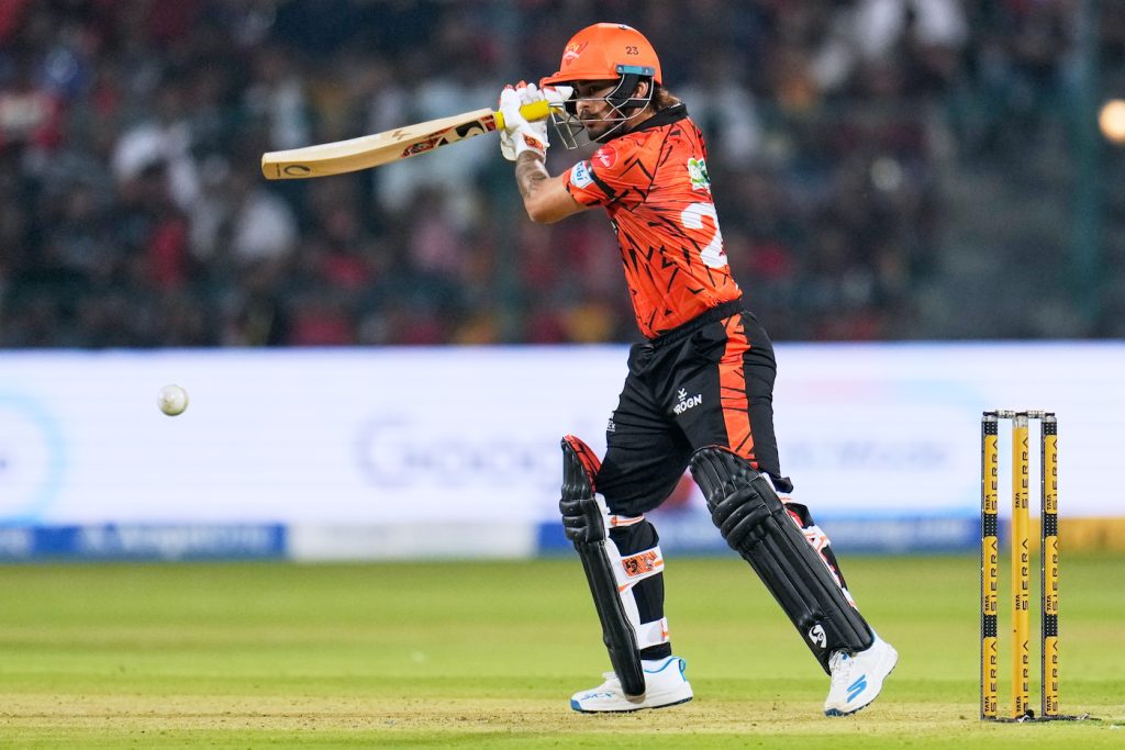 PBKS bowl; SRH bring in Salil and Hinge