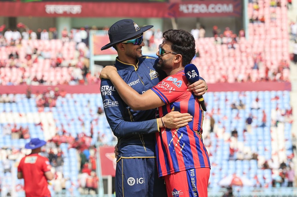 Gujarat Titans bowl against Lucknow Super Giants, both teams unchanged