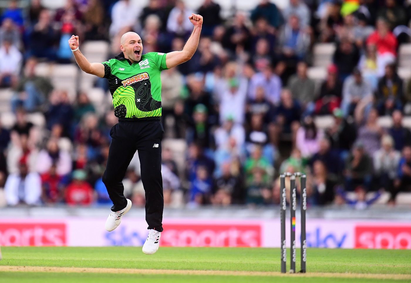 Kent recruit wristspinner Jake Lintott on loan until end of Blast