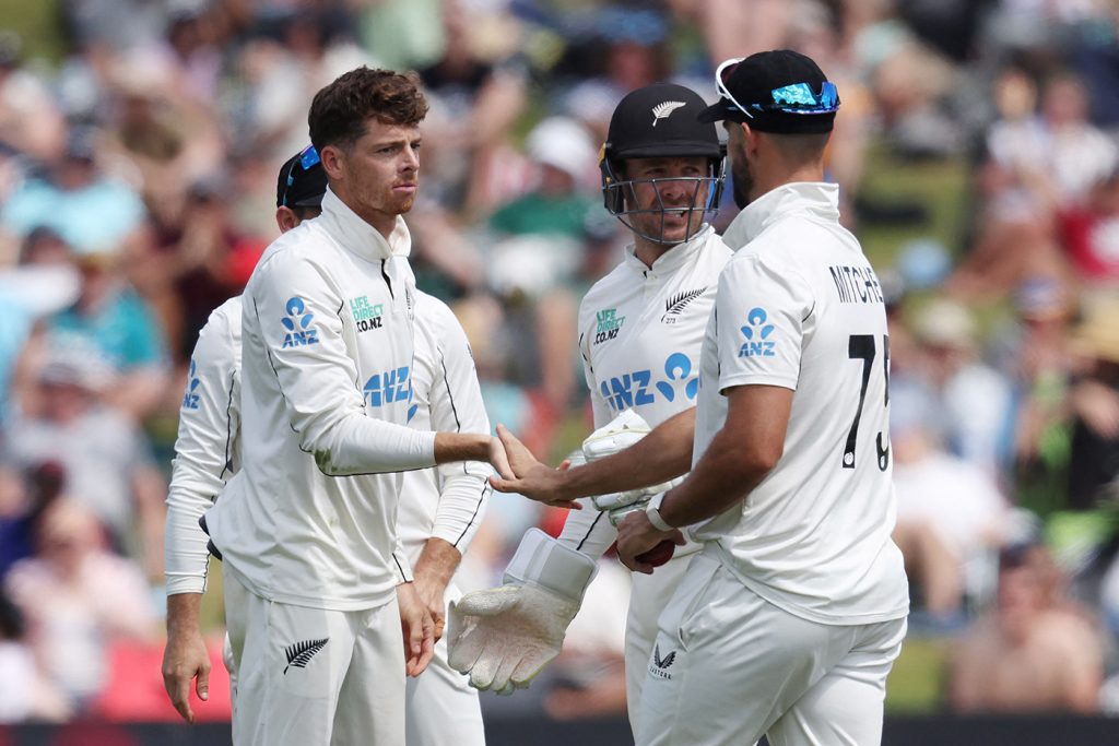 Santner added to New Zealand Test squad to face England