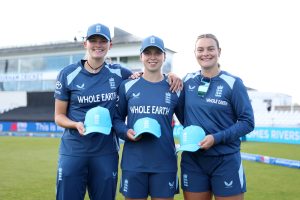 England bowl, Corteen-Coleman, Grewcock and Gibson debut