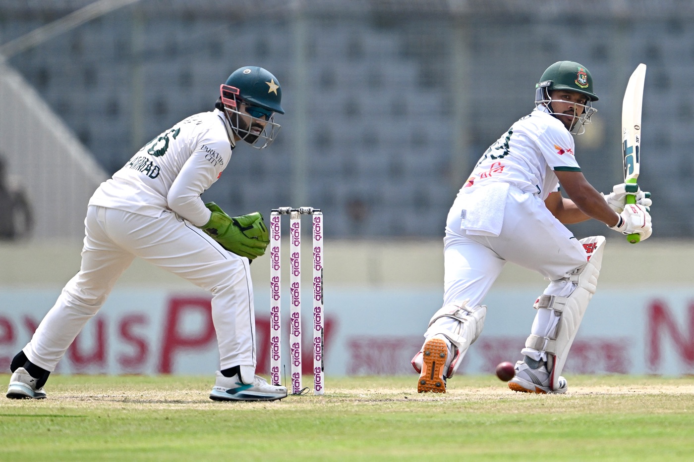 Pakistan need 152 more to win, Bangladesh require seven wickets