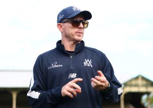 Chris Rogers signs two-year extension with Victoria chasing an elusive Shield title