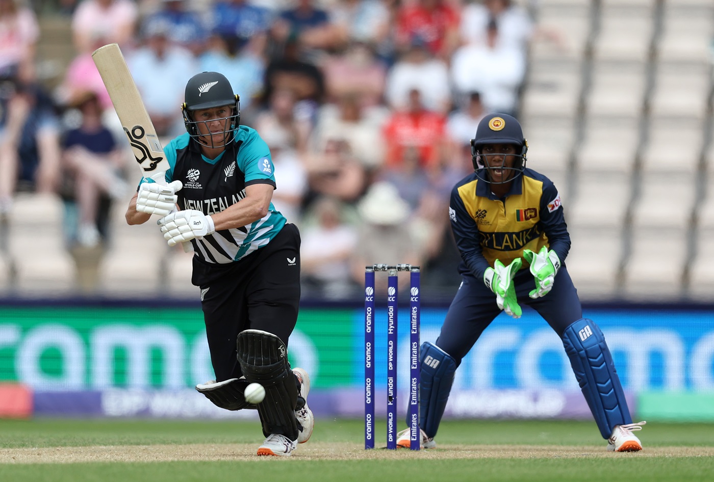 New Zealand bowl in must-win match with Sophie Devine, Lea Tahuhu back