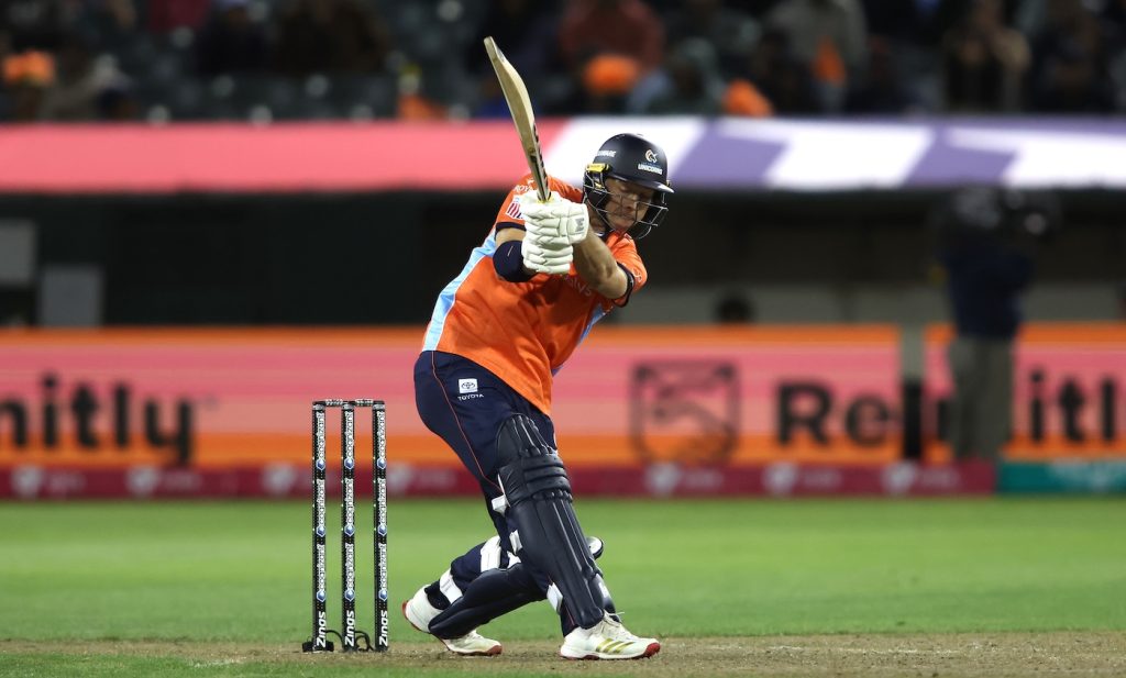 Couch and Pretorius take Unicorns past Orcas in scrappy, see-saw contest