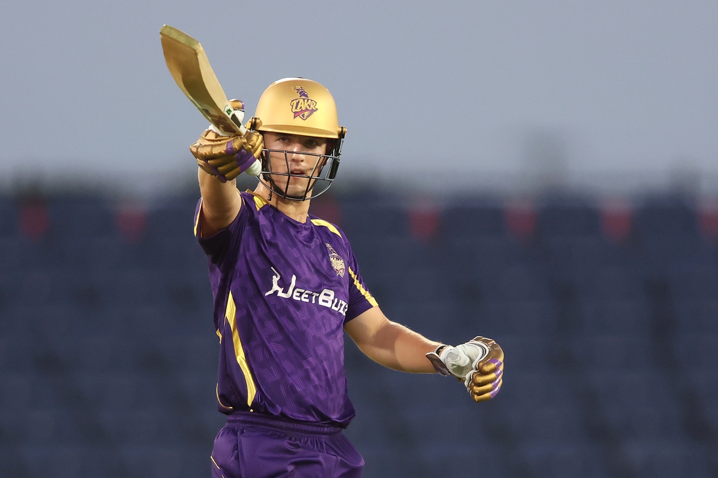 Tromp, Fletcher and Russell lift LAKR to No. 3