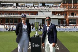 England win toss and bowl in historic women's Lord's Test