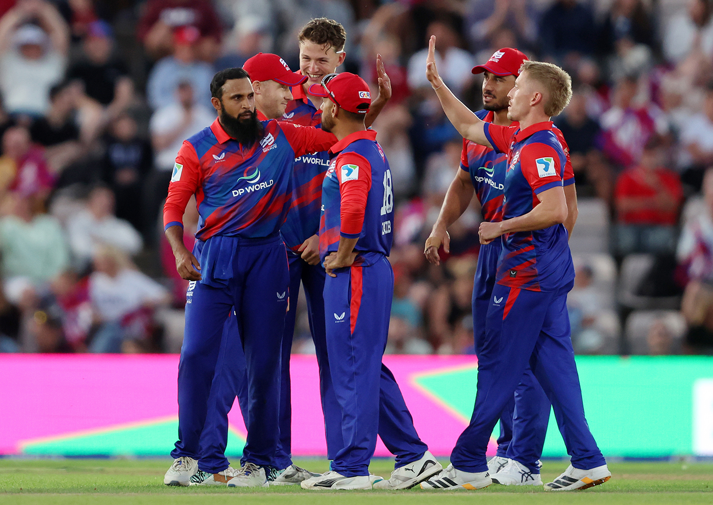 Stoinis the spark as Brave claim first win at fourth attempt