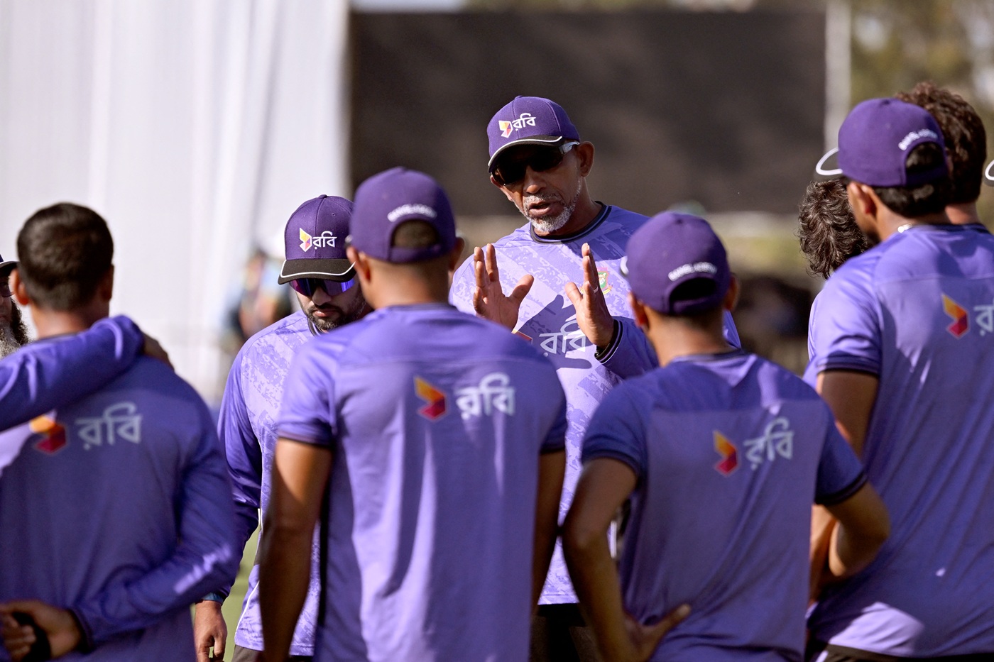 'Australia are going to come harder at us' - Simmons to high-flying Bangladesh